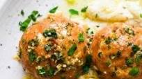 Baked Whole30 Garlic Herb Turkey Meatballs {whole30 + paleo + gluten free + low carb} Baked Whole30 Garlic Herb Turkey Meatballs {whole30 + paleo + gluten free + low carb}