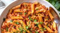 Creamy Sun-Dried Tomato Pasta with Chicken Creamy Sun-Dried Tomato Pasta with Chicken