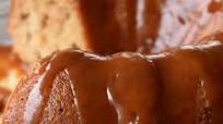 Apple Cinnamon Bundt Cake with Caramel Sauce Apple Cinnamon Bundt Cake with Caramel Sauce
