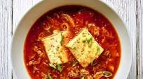 Kimchi Jjigae (Korean Kimchi Stew) Kimchi Jjigae (Korean Kimchi Stew)