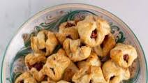 Cranberry and Turkey Puff Pastry Bites Cranberry and Turkey Puff Pastry Bites