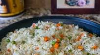 Delicious White Rice with Peas and Carrots Delicious White Rice with Peas and Carrots