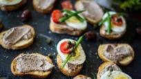 Kalamata Hummus Nicoise Crostini Kalamata Hummus Nicoise Crostini