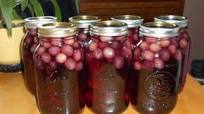 Grape Juice in a Jar Grape Juice in a Jar