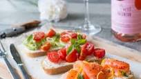 Bruschetta au saumon fumé (et 2 autres recettes) Bruschetta au saumon fumé (et 2 autres recettes)