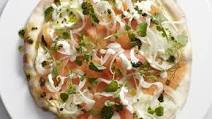 Smoked salmon and crème fraîche pizza Smoked salmon and crème fraîche pizza