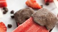 Refreshing Chocolate Dipped Strawberry Popsicles Refreshing Chocolate Dipped Strawberry Popsicles
