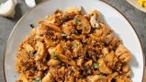Filipino Tofu and Mushroom Salpicao (Vegan) Filipino Tofu and Mushroom Salpicao (Vegan)