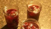 Strawberry and Pinot Noir Jam Strawberry and Pinot Noir Jam