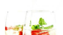Strawberry Lime Sparkling Water Strawberry Lime Sparkling Water