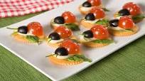 Mini Caprese Ladybugs Mini Caprese Ladybugs