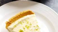 Easy Key Lime Pie (no bake) Easy Key Lime Pie (no bake)