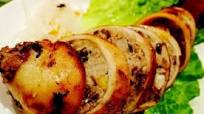 Pork-Stuffed Squid with Spicy Tomato Sauce - Vietnamese Foody Pork-Stuffed Squid with Spicy Tomato Sauce - Vietnamese Foody