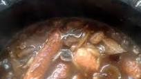 Slow-cooked liver and sausage Slow-cooked liver and sausage