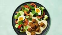 Low-Cal Baked Falafel Greek Salad with Hummus and Olives Low-Cal Baked Falafel Greek Salad with Hummus and Olives