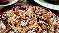 Focaccia lievitata con uvetta e golden Focaccia lievitata con uvetta e golden