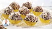 Christmas baci (chocolate kisses) from Stefano Faita Christmas baci (chocolate kisses) from Stefano Faita