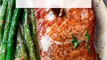 Keto salmon recipe – one skillet salmon and asparagus with creamy Tuscan sauce Keto salmon recipe – one skillet salmon and asparagus with creamy Tuscan sauce