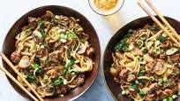 Beef-Mushroom Yaki Udon with Spinach & Scallions Beef-Mushroom Yaki Udon with Spinach & Scallions