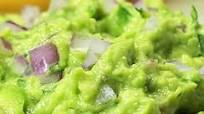 Chipotle Guacamole Recipe + Video Chipotle Guacamole Recipe + Video
