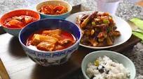 Spicy pork stew (Dwaejigogi-jjigae) Spicy pork stew (Dwaejigogi-jjigae)