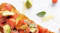Bruschetta al pomodoro e avocado Bruschetta al pomodoro e avocado