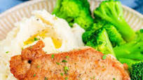 EASY PAN FRIED PORK CHOPS EASY PAN FRIED PORK CHOPS
