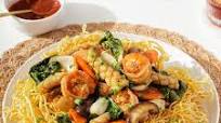 Mì Xào Giòn (Crispy Noodle Stir Fry) Mì Xào Giòn (Crispy Noodle Stir Fry)