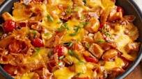 Pollo con salsa BBQ y VELVEETA® a la sartén Pollo con salsa BBQ y VELVEETA® a la sartén