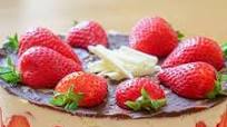 No Bake Strawberry Chocolate Cheesecake No Bake Strawberry Chocolate Cheesecake