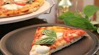 Grilled Margherita Pizza Using a Pizza Stone Grilled Margherita Pizza Using a Pizza Stone