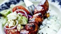 Grillade kycklingspett med tzatziki Grillade kycklingspett med tzatziki