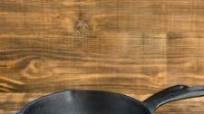 Skillet vs Frying Pan Skillet vs Frying Pan