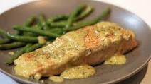 Pan-Fried Salmon in Curry Cream Sauce Pan-Fried Salmon in Curry Cream Sauce