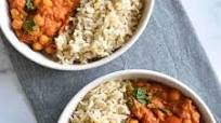 Hummus Curry with Chickpeas and Spinach Hummus Curry with Chickpeas and Spinach