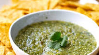 Homemade Salsa Verde (Tomatillo Salsa) Homemade Salsa Verde (Tomatillo Salsa)