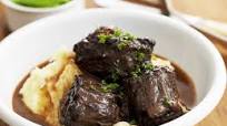Oxtail with Mashed Potatoes Oxtail with Mashed Potatoes