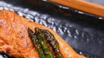 Delicious Japanese Miso Glazed Salmon (鮭の味噌漬け焼き) Delicious Japanese Miso Glazed Salmon (鮭の味噌漬け焼き)