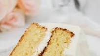 Easy Vanilla Sour Cream Cake with Cake Mix (+ Vanilla Frosting) Easy Vanilla Sour Cream Cake with Cake Mix (+ Vanilla Frosting)