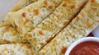 Garlic Cheese Sticks with Marinara Garlic Cheese Sticks with Marinara