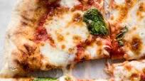 Easy Skillet Neapolitan Margherita Pizza Easy Skillet Neapolitan Margherita Pizza