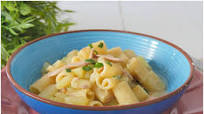 Pasta patate e tonno Pasta patate e tonno