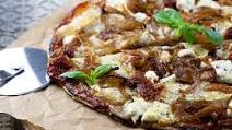 Low Cal Goat's Cheese & Caramelised Onion Pizza Low Cal Goat's Cheese & Caramelised Onion Pizza