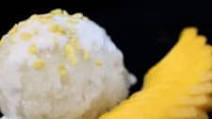 Mango & Sticky Rice ข้าวเหนียวมะม่วง (kao niew mamuang) Mango & Sticky Rice ข้าวเหนียวมะม่วง (kao niew mamuang)