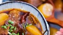 Braised Beef Recipe with Daikon (Cantonese Style) Braised Beef Recipe with Daikon (Cantonese Style)