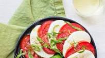 How to Make Tomato and Mozzarella Caprese Salad How to Make Tomato and Mozzarella Caprese Salad