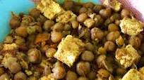 Chick Peas with Indian Cottage Cheese (Paneer Chana Masala) Chick Peas with Indian Cottage Cheese (Paneer Chana Masala)