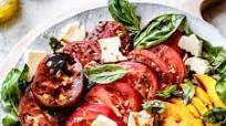 Vegan Caprese Salad with Peaches & Arugula Vegan Caprese Salad with Peaches & Arugula