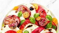 Caprese Salad with Balsamic Glaze Caprese Salad with Balsamic Glaze