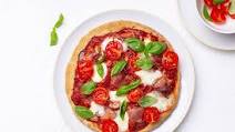Neapolitan-Style Pizza with Ham Neapolitan-Style Pizza with Ham